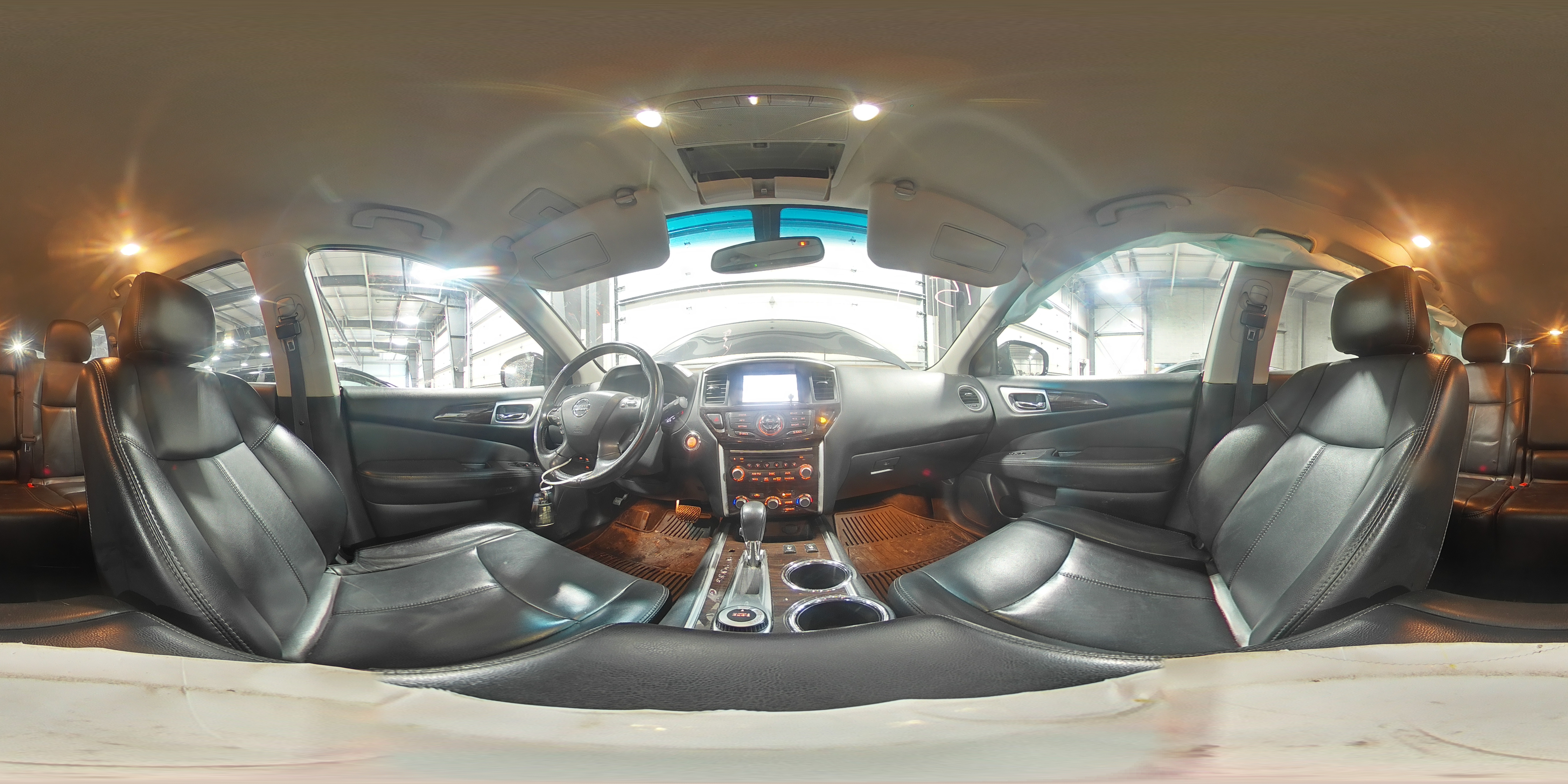 2014 Nissan Pathfinder - Image 15