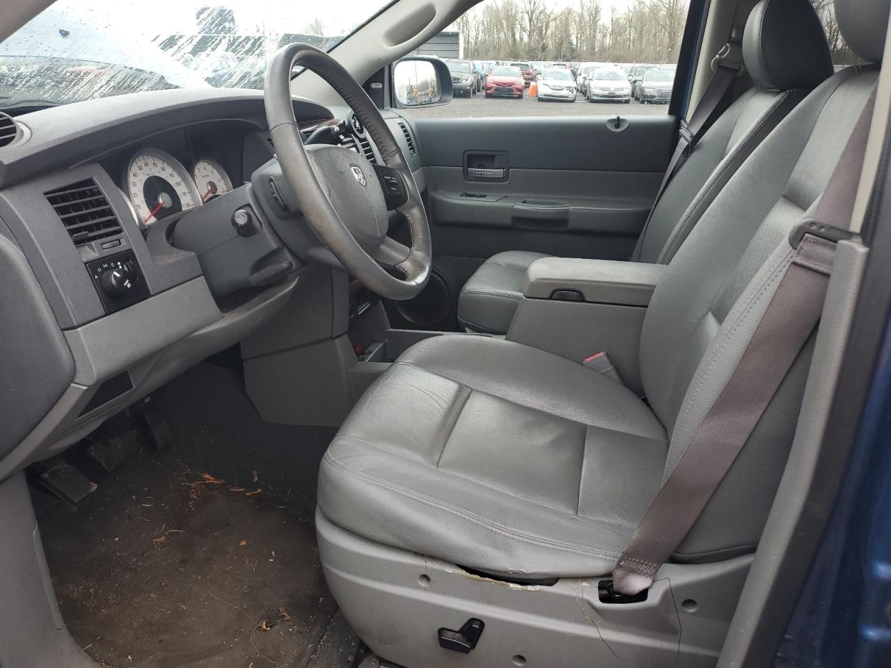 2005 Dodge Durango - Image 7