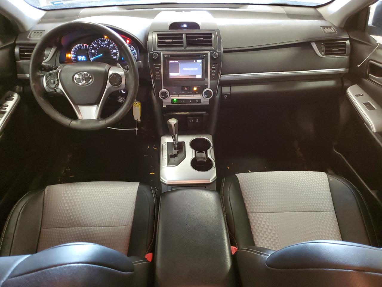 2014 Toyota Camry - Image 8
