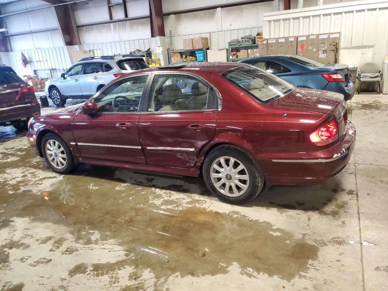 2004 Hyundai Sonata - Image 2