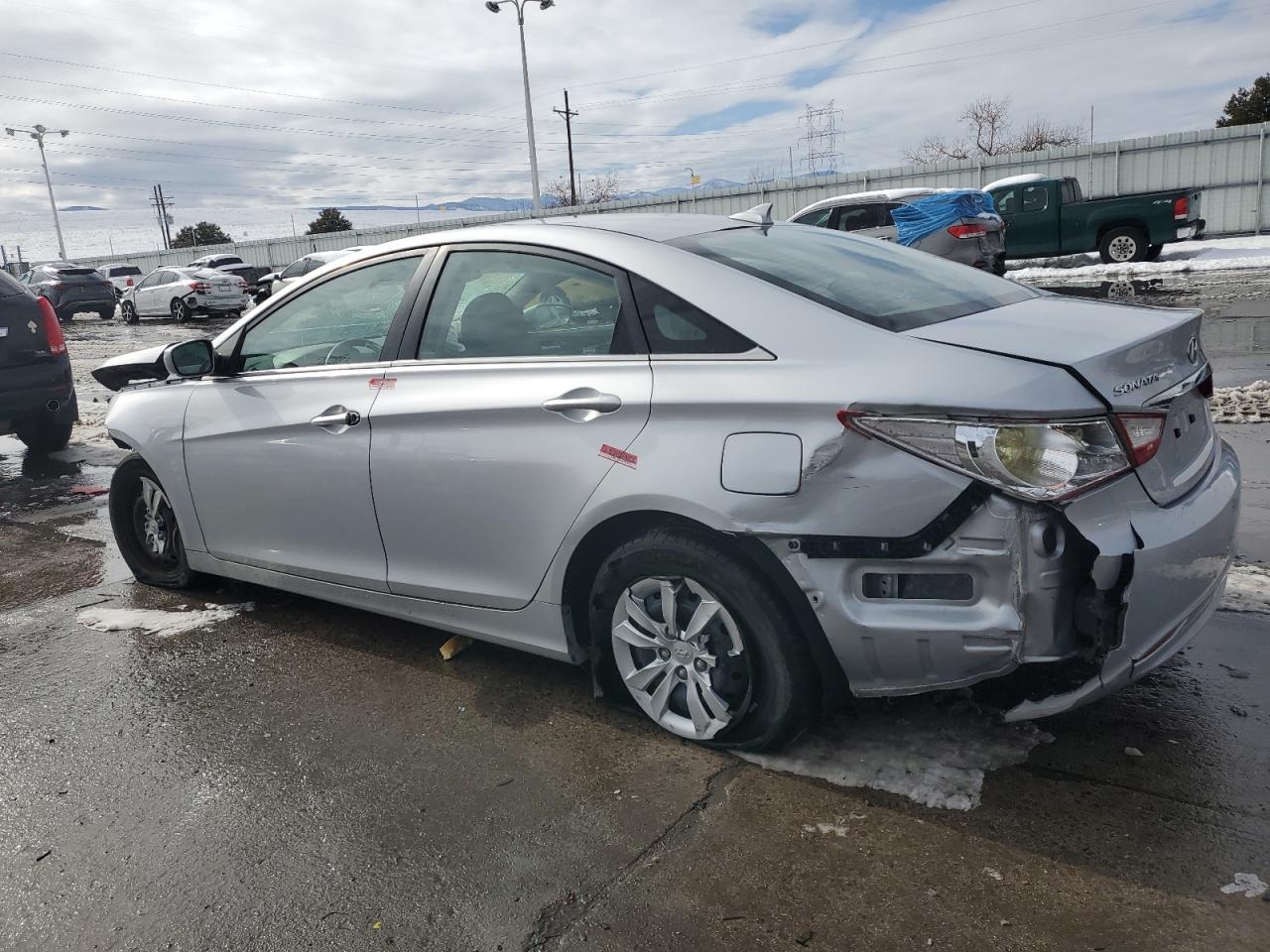 2012 Hyundai Sonata - Image 2