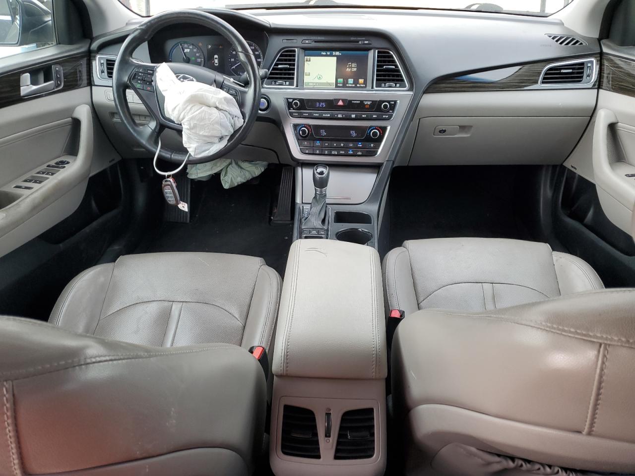 2016 Hyundai Sonata - Image 8