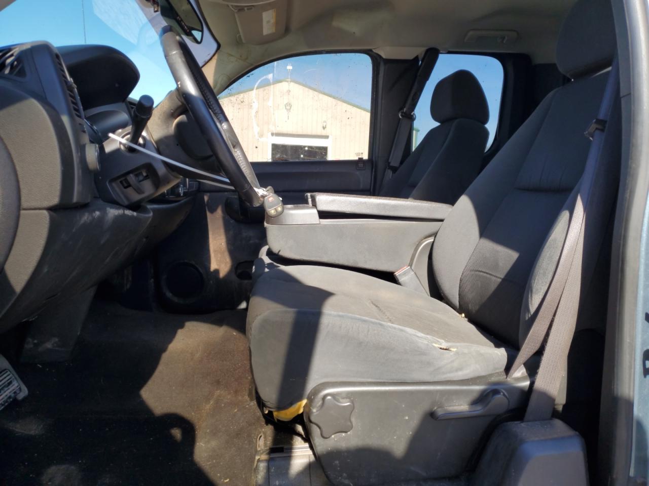 2009 Chevrolet Silverado - Image 7