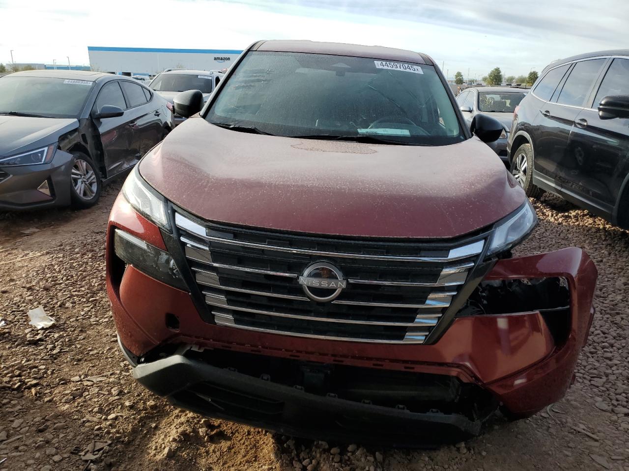 2024 Nissan Rogue - Image 5