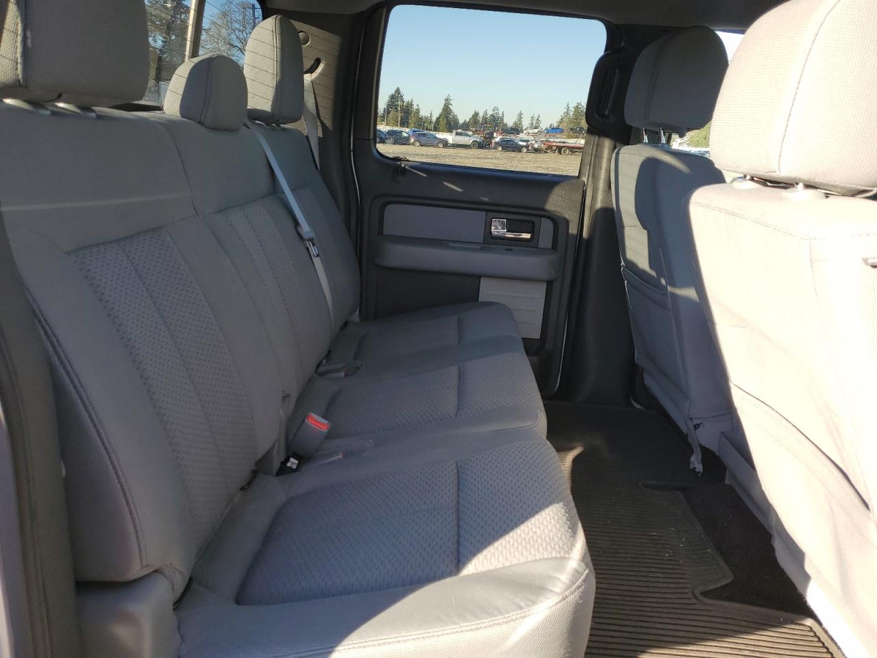 2013 Ford F-150 - Image 10