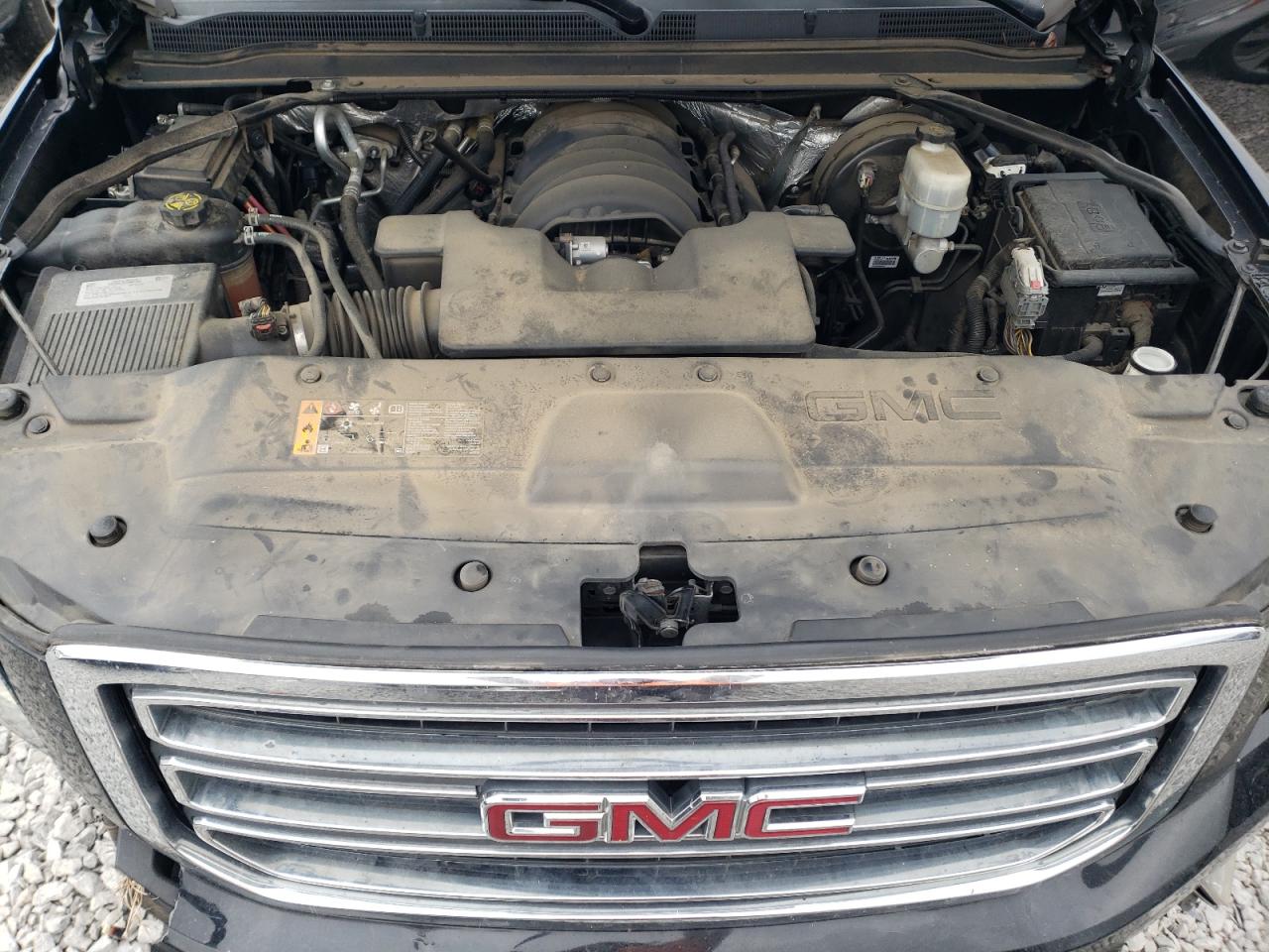 2017 GMC Yukon - Image 12