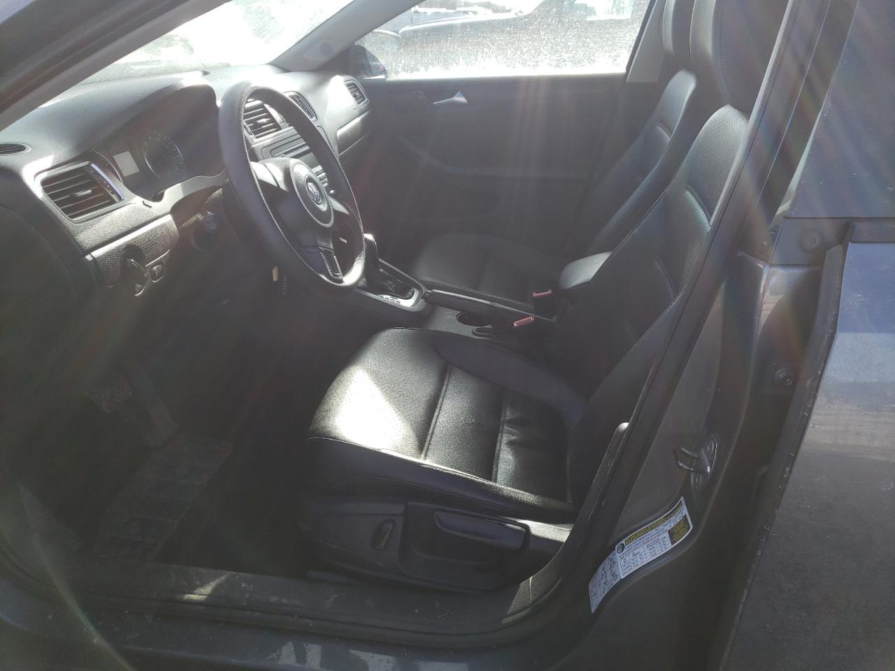 2014 Volkswagen Jetta - Image 7
