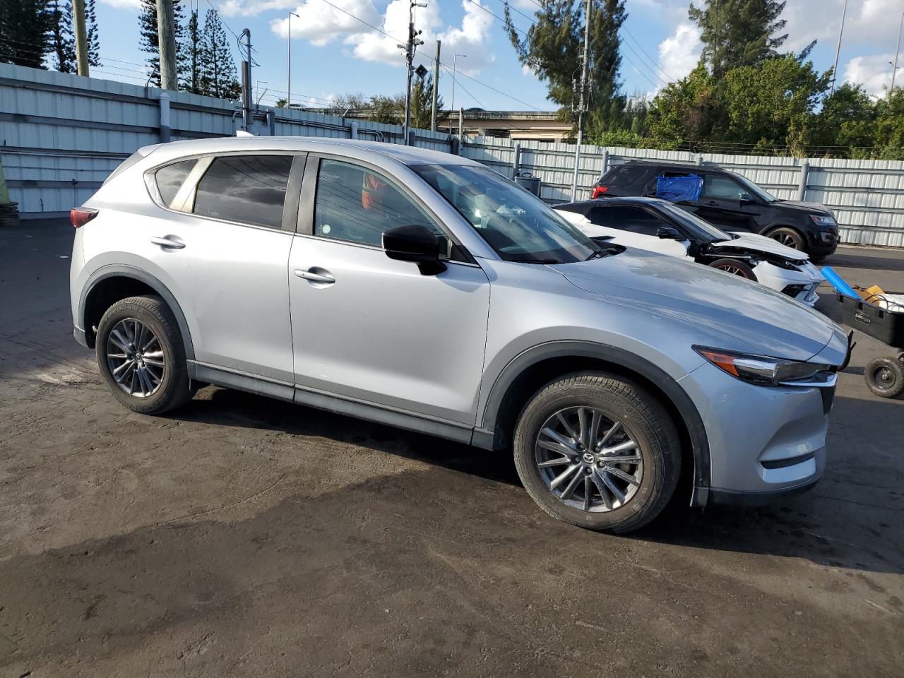 2021 Mazda CX-5 - Image 4