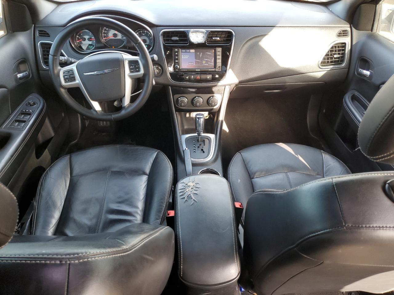 2011 Chrysler 200 - Image 8