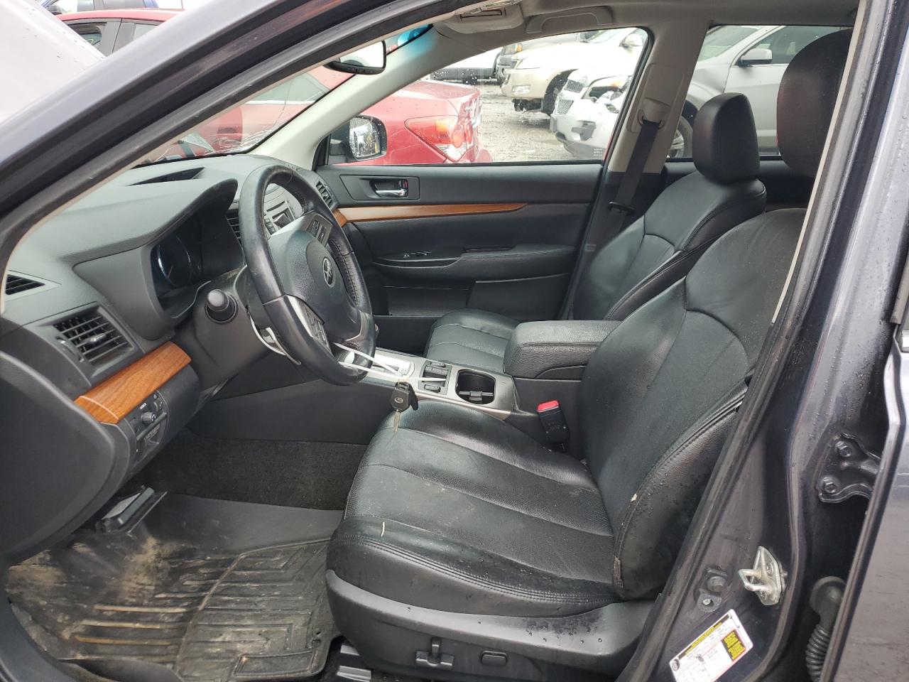 2013 Subaru Outback - Image 7