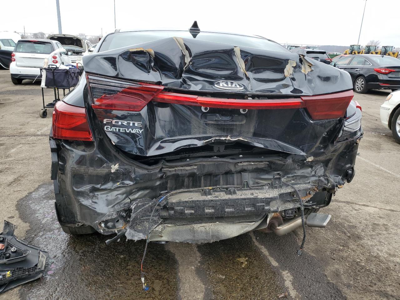 2019 Kia Forte - Image 6