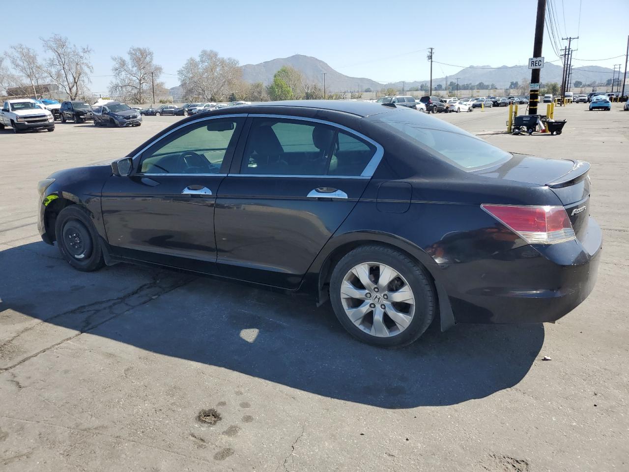 2008 Honda Accord - Image 2