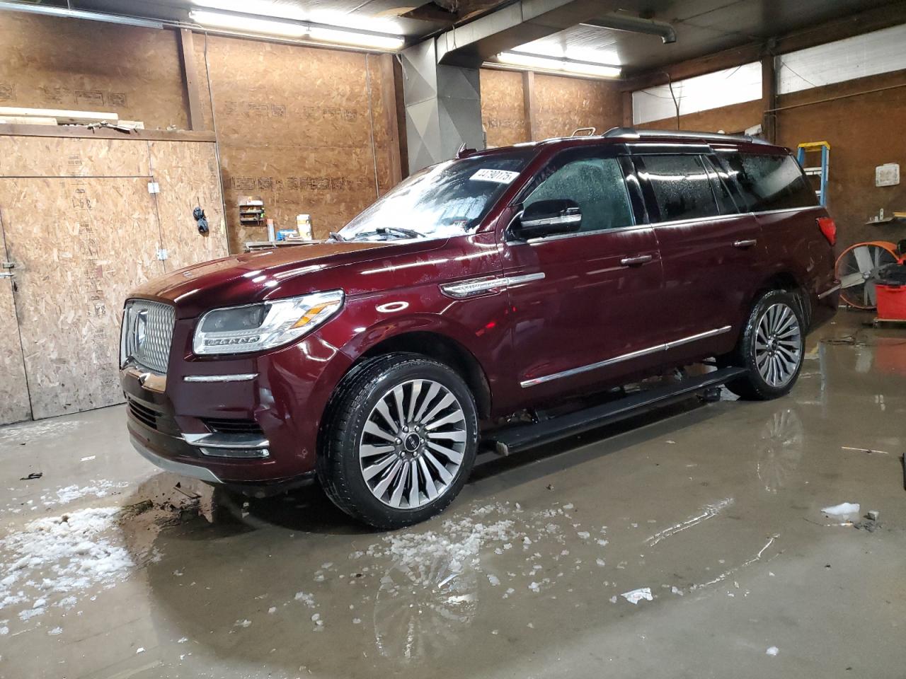 2020 Lincoln Navigator - Image 1