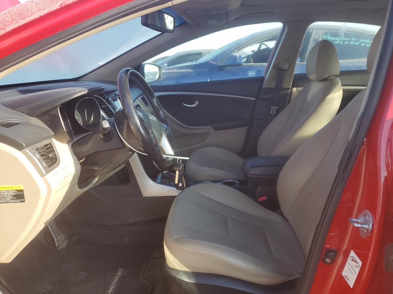 2013 Hyundai Elantra - Image 7