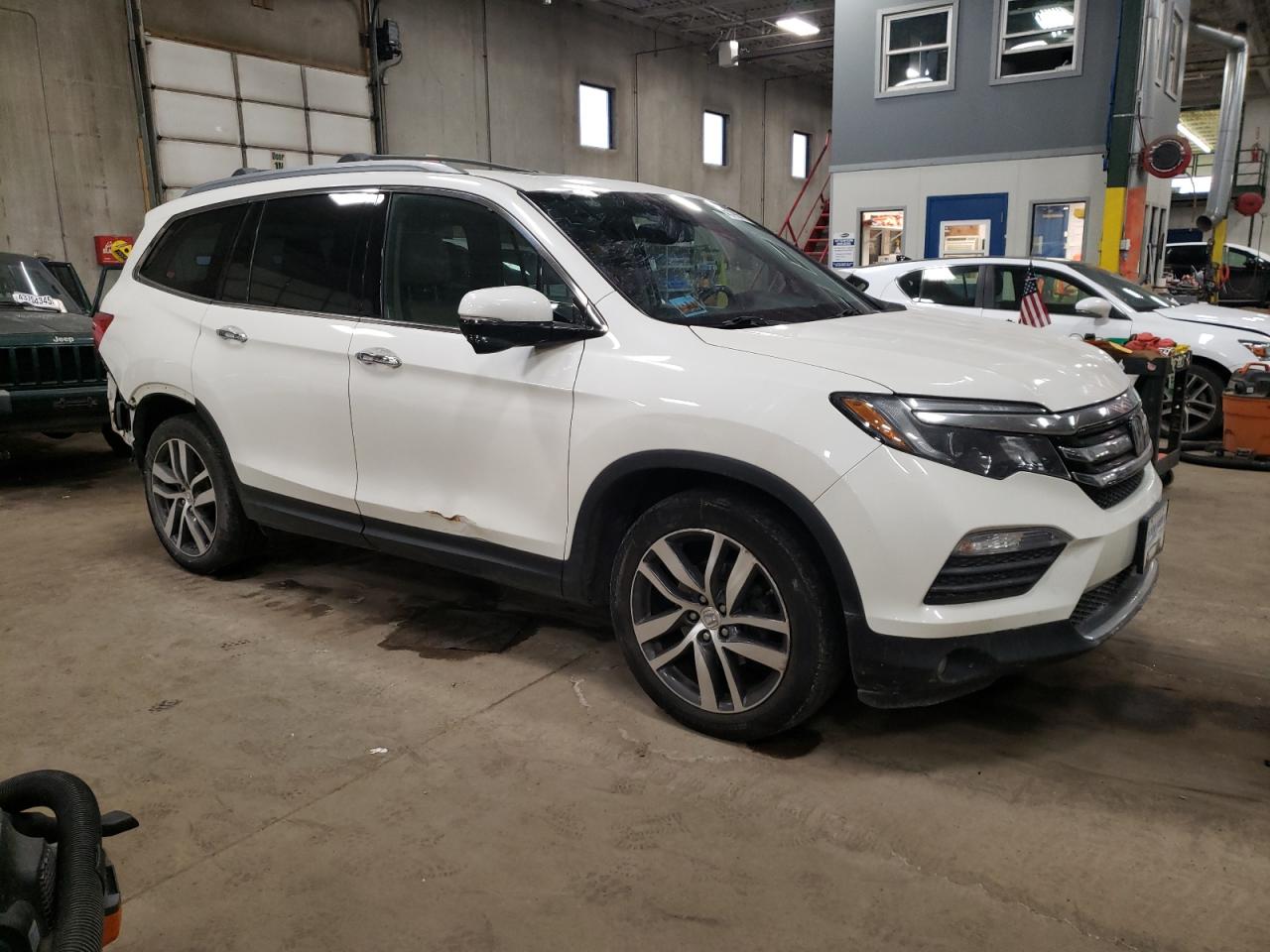 2017 Honda Pilot - Image 4