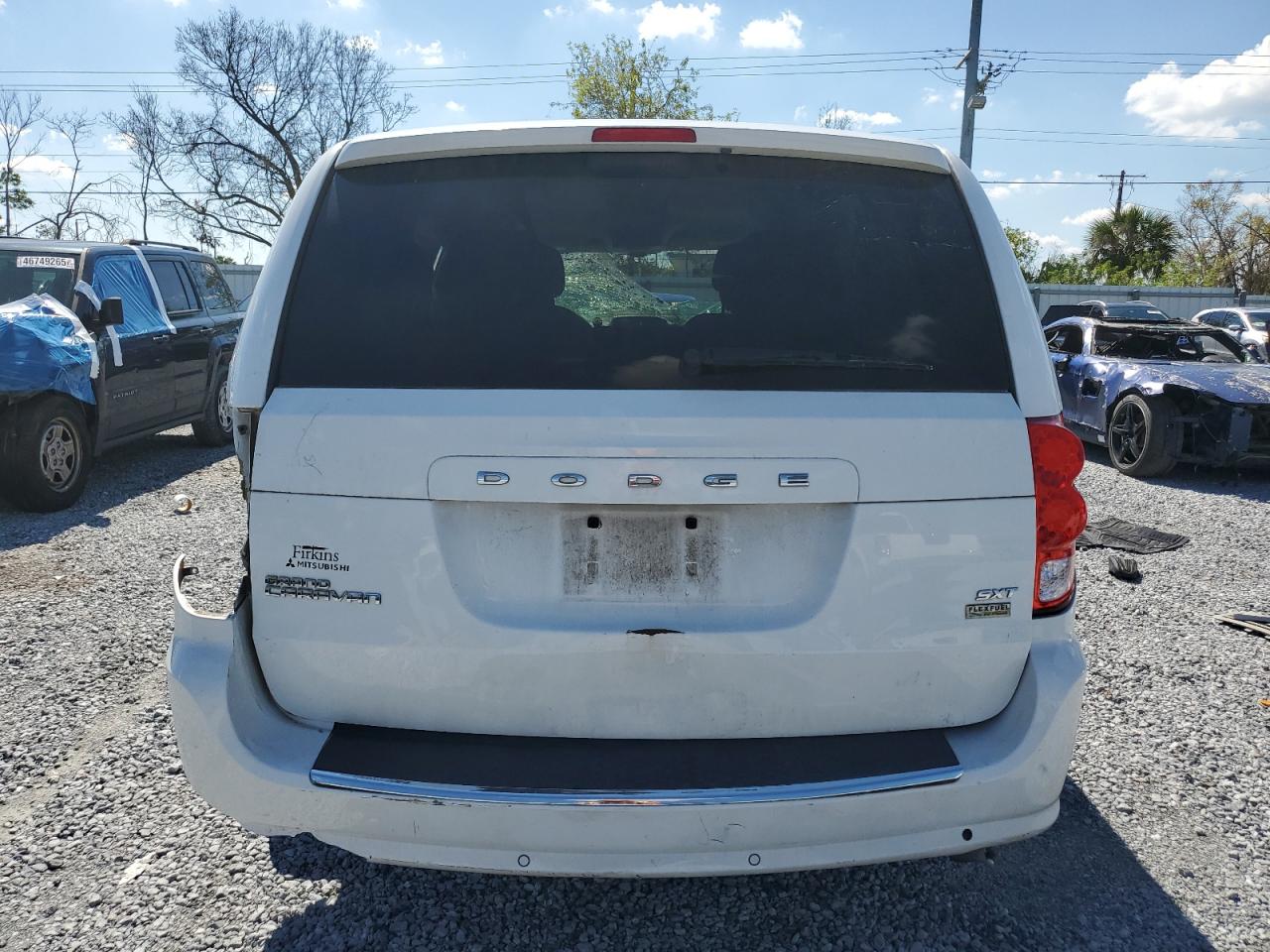 2015 Dodge Caravan - Image 6