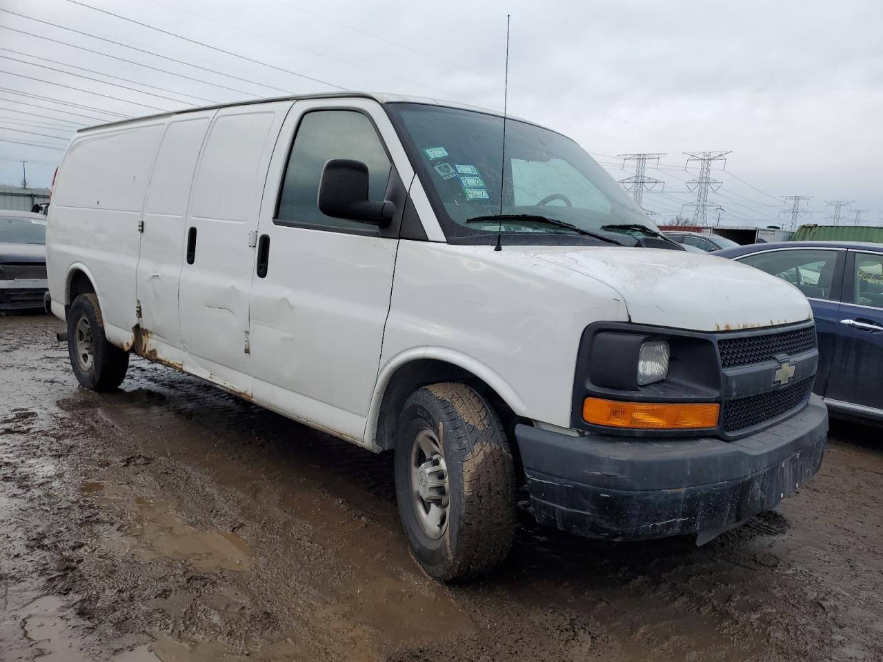 2013 Chevrolet Express - Image 4