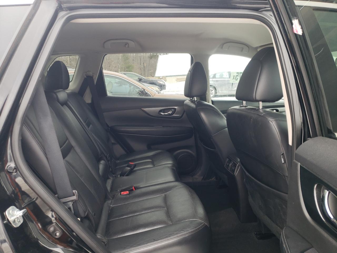 2015 Nissan Rogue - Image 11