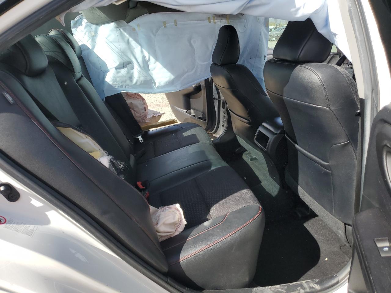 2015 Toyota Camry - Image 10