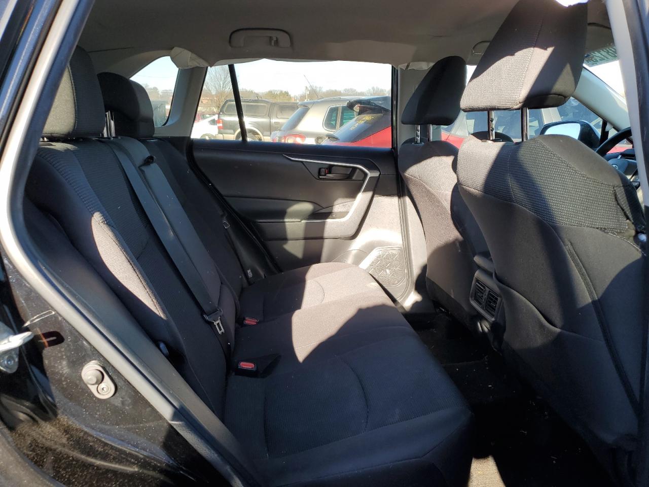 2023 Toyota RAV 4 - Image 11