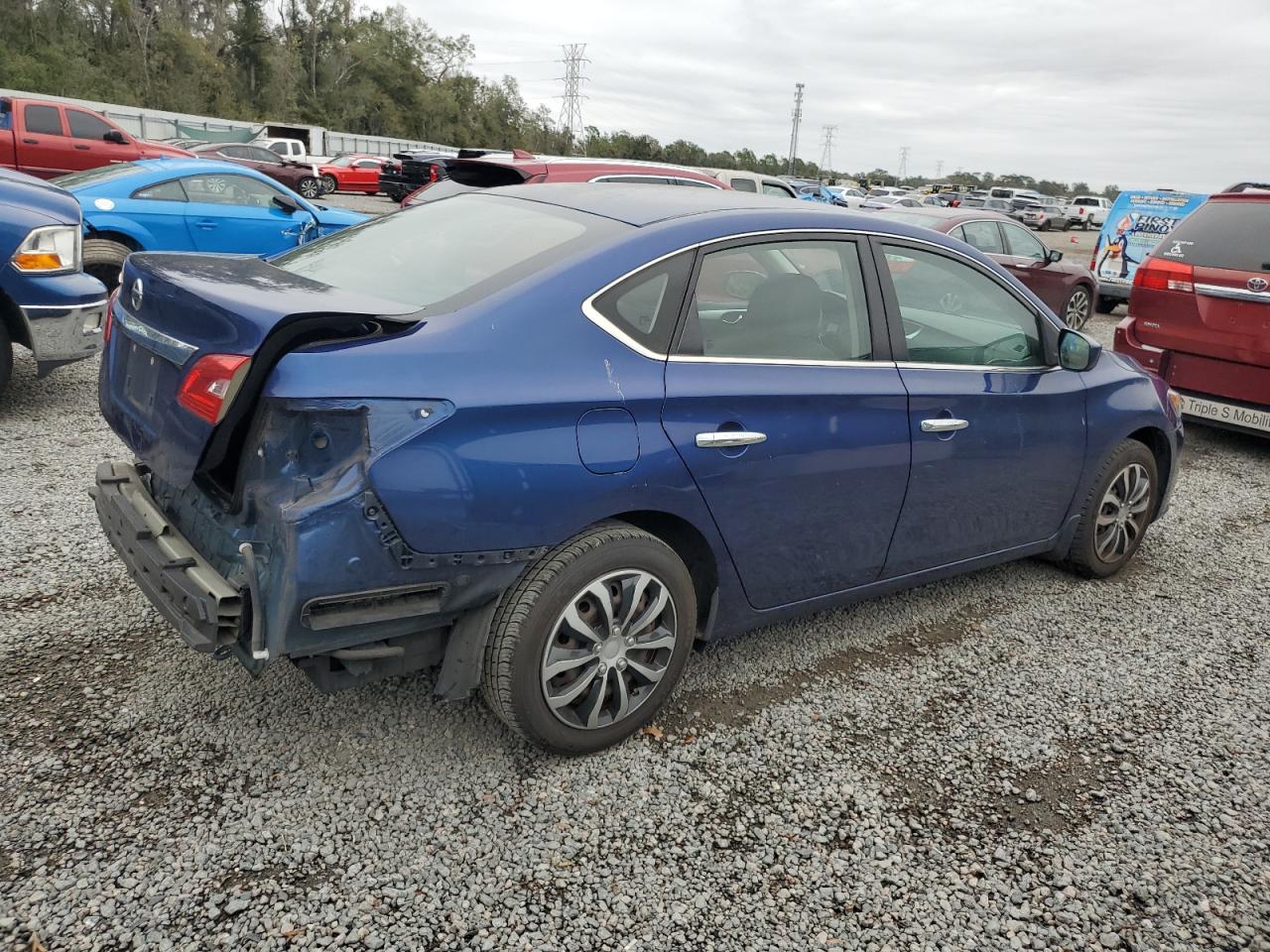 2017 Nissan Sentra - Image 3
