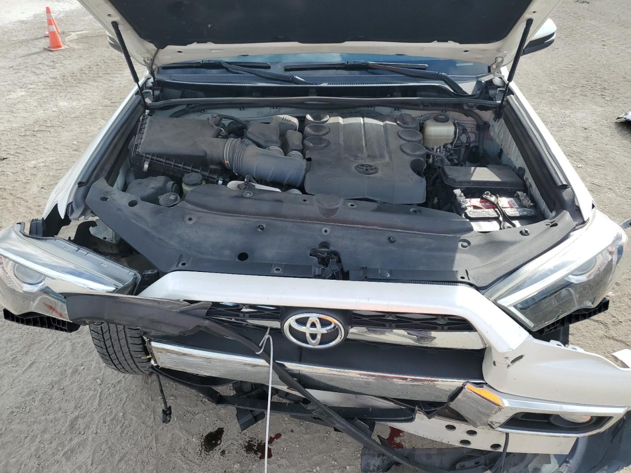 2018 Toyota 4Runner - Image 12