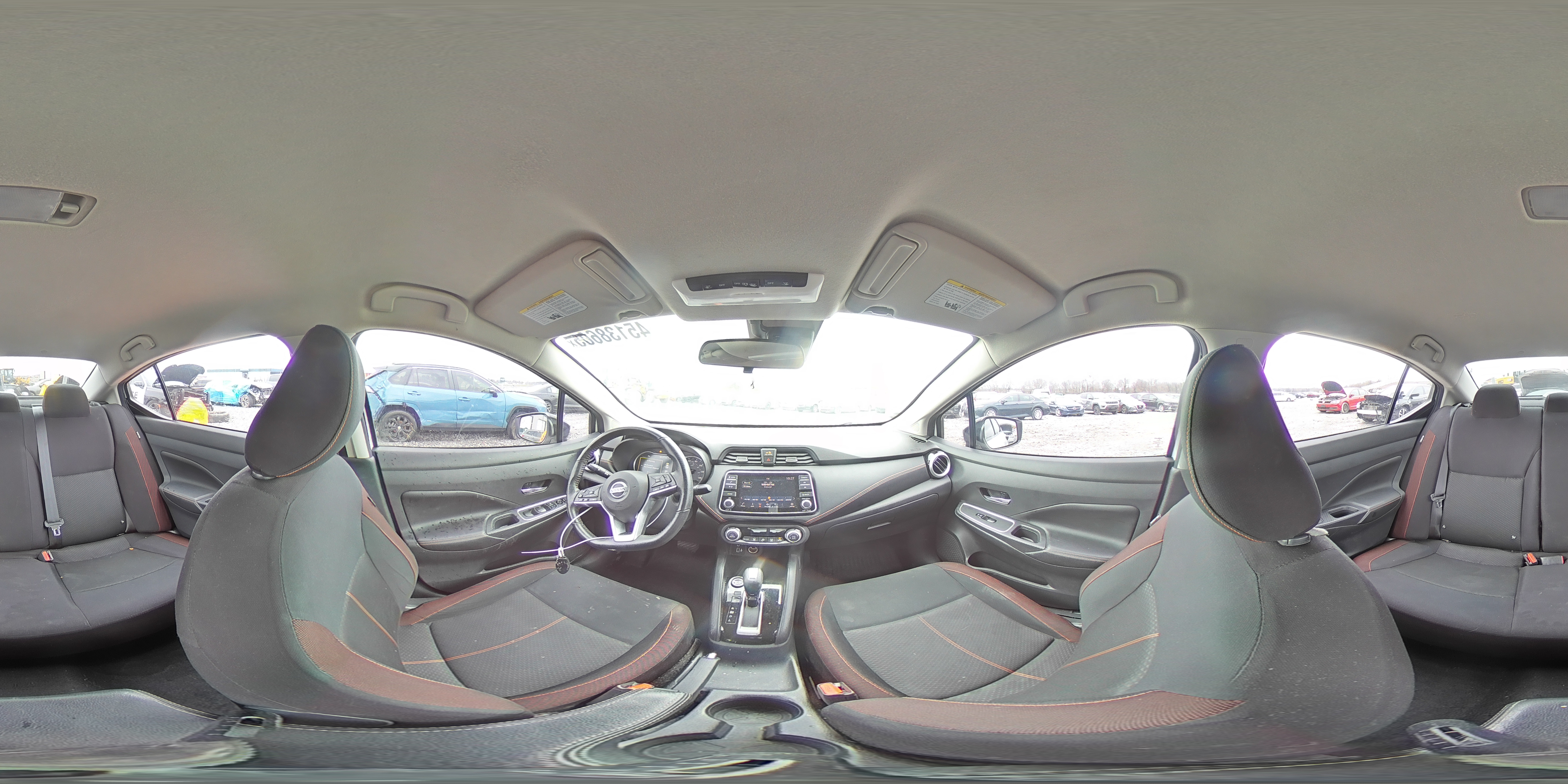 2020 Nissan Versa - Image 15