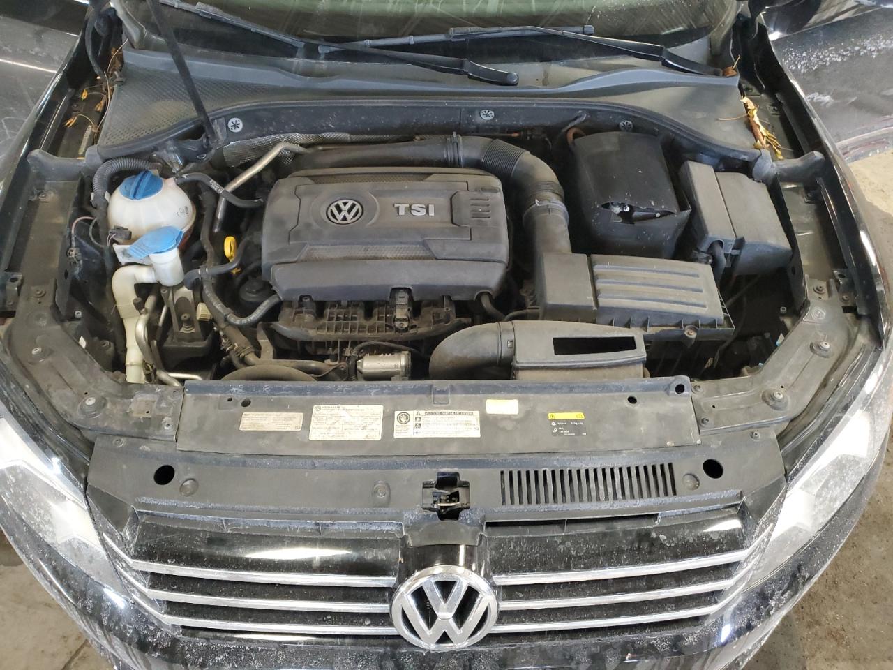 2015 Volkswagen Passat - Image 12