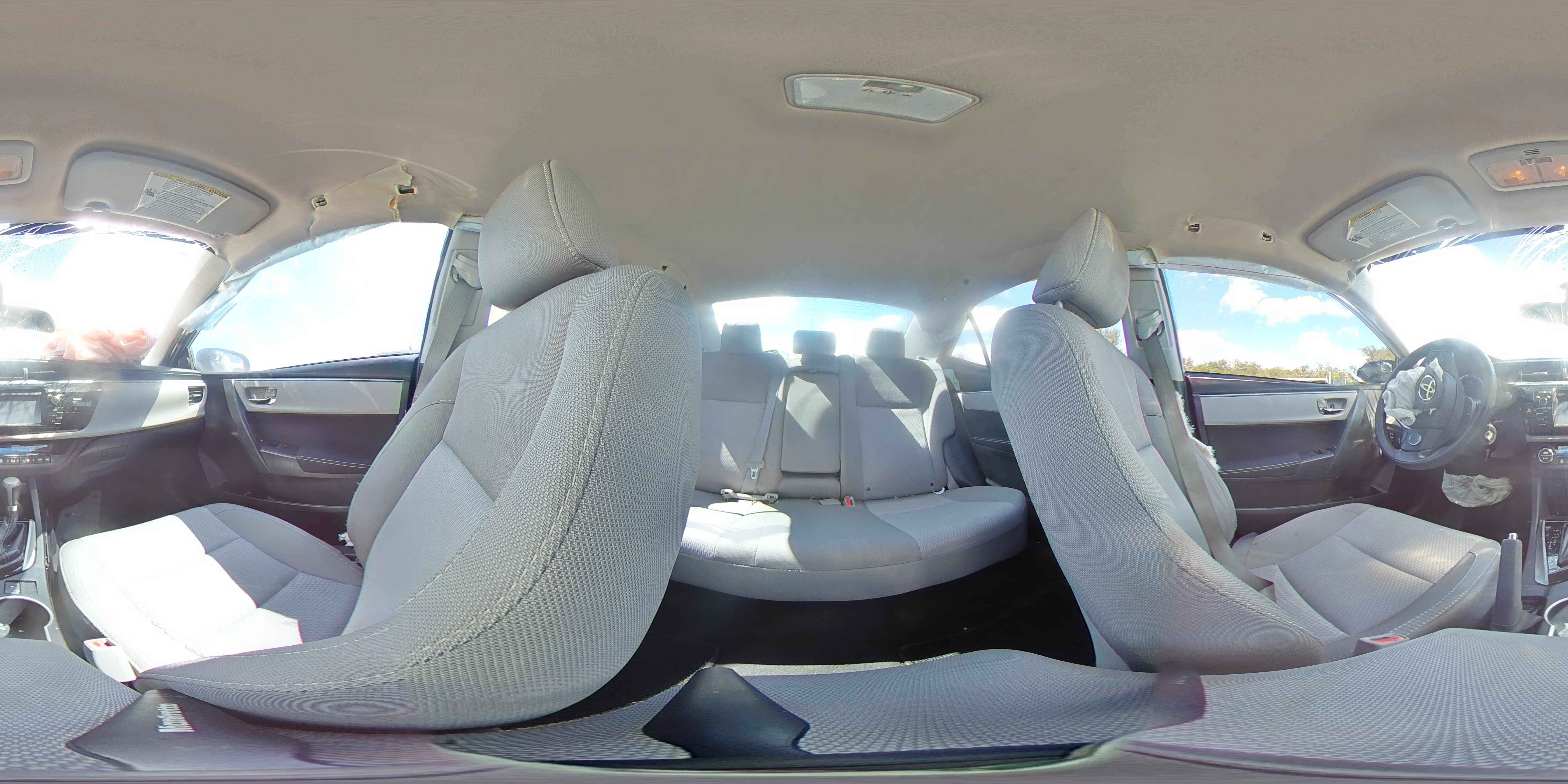 2015 Toyota Corolla - Image 12