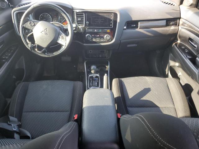  MITSUBISHI OUTLANDER 2018 Сріблястий