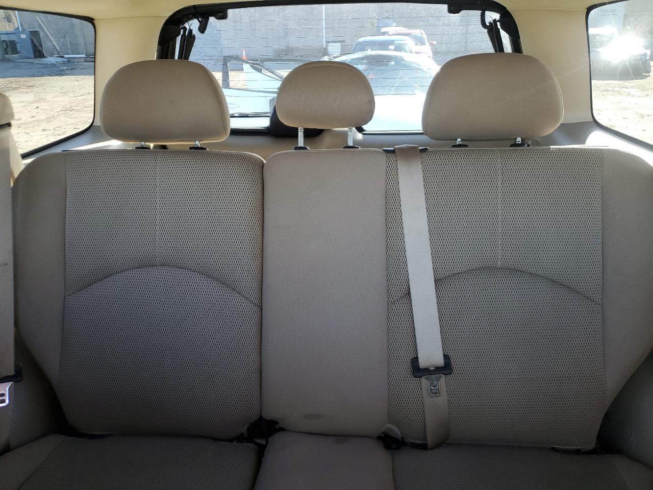 2005 Mazda Tribute - Image 10