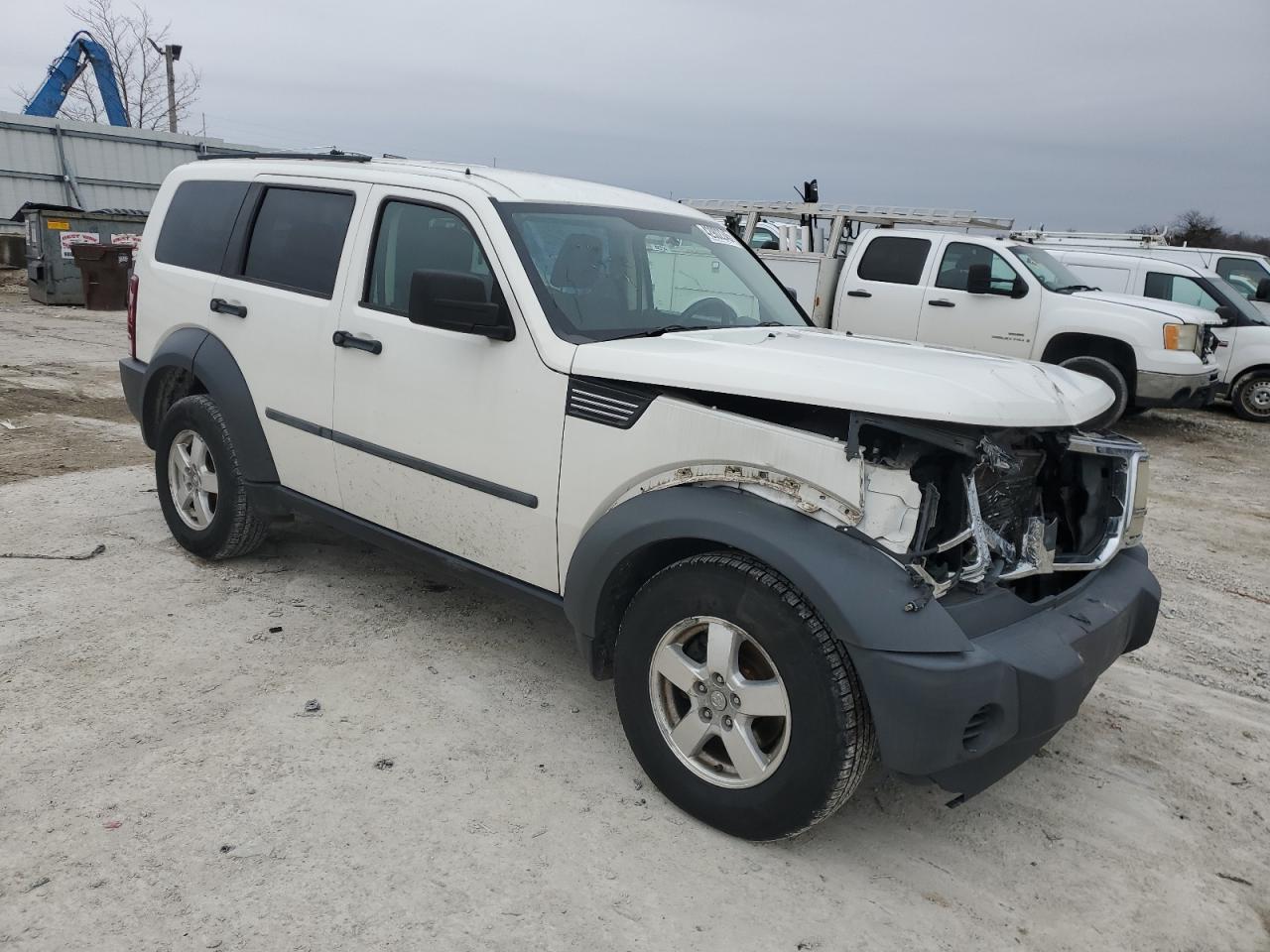 2007 Dodge Nitro - Image 4
