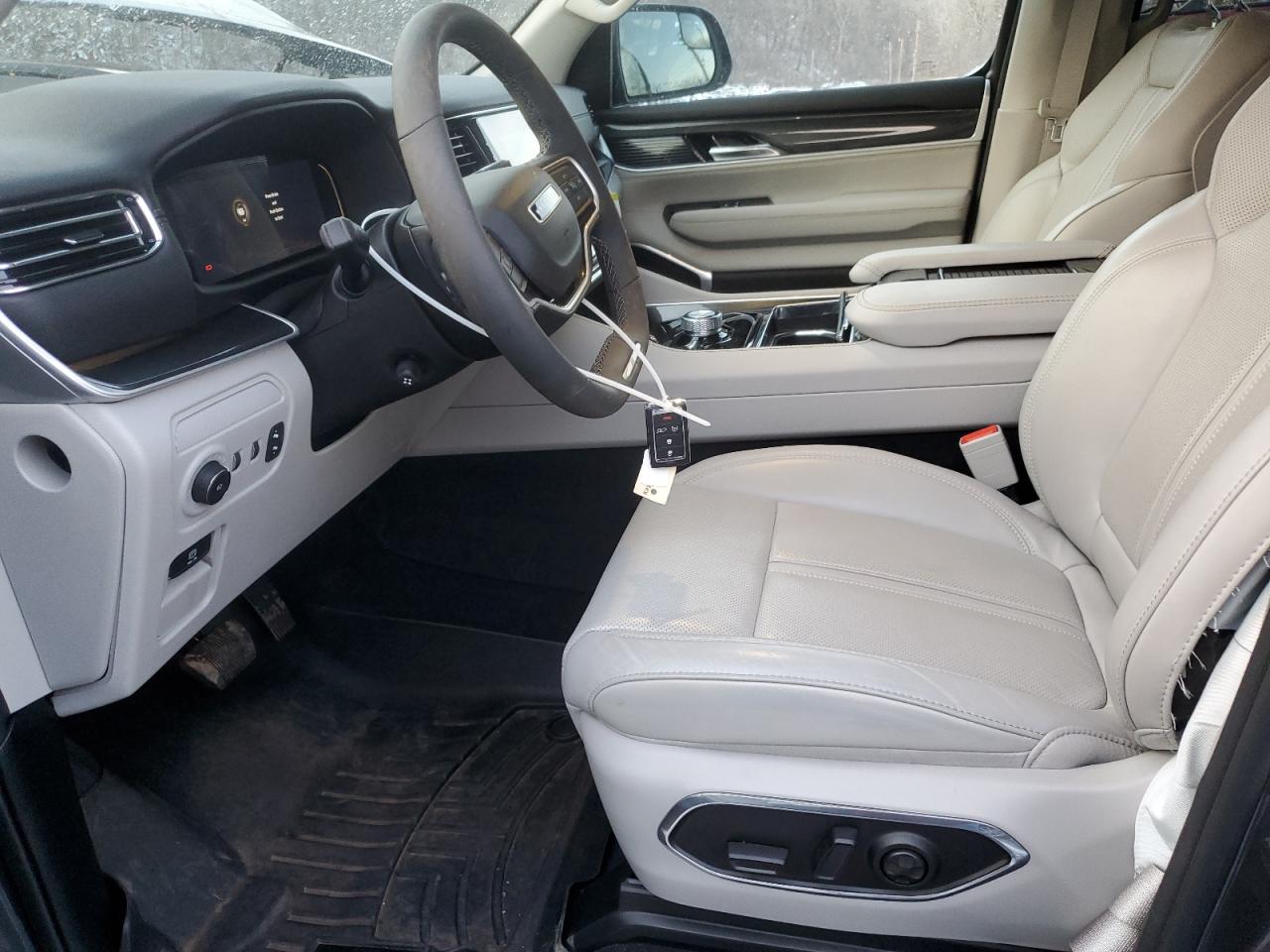 2022 Jeep Wagoneer Series I VIN: 1C4SJVAT1NS228113 Lot: 43786885