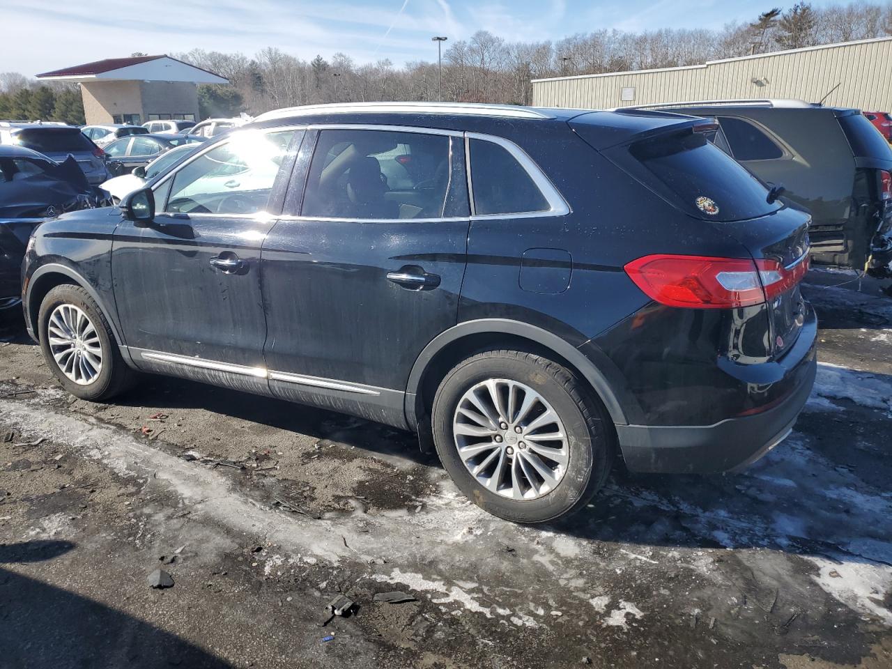 2016 Lincoln MKX - Image 2
