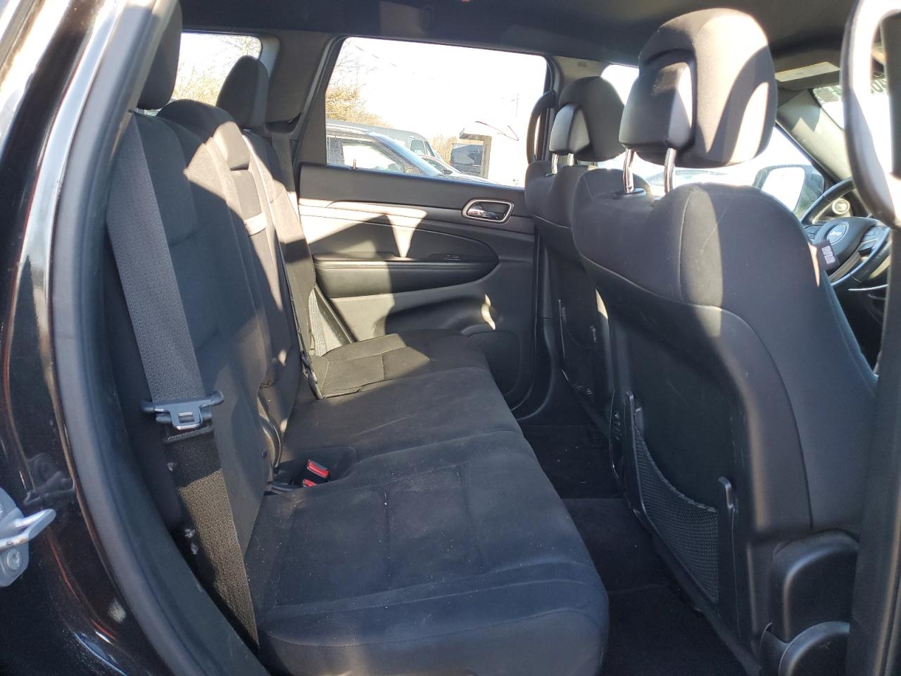 2016 Jeep Grand Cherokee - Image 11