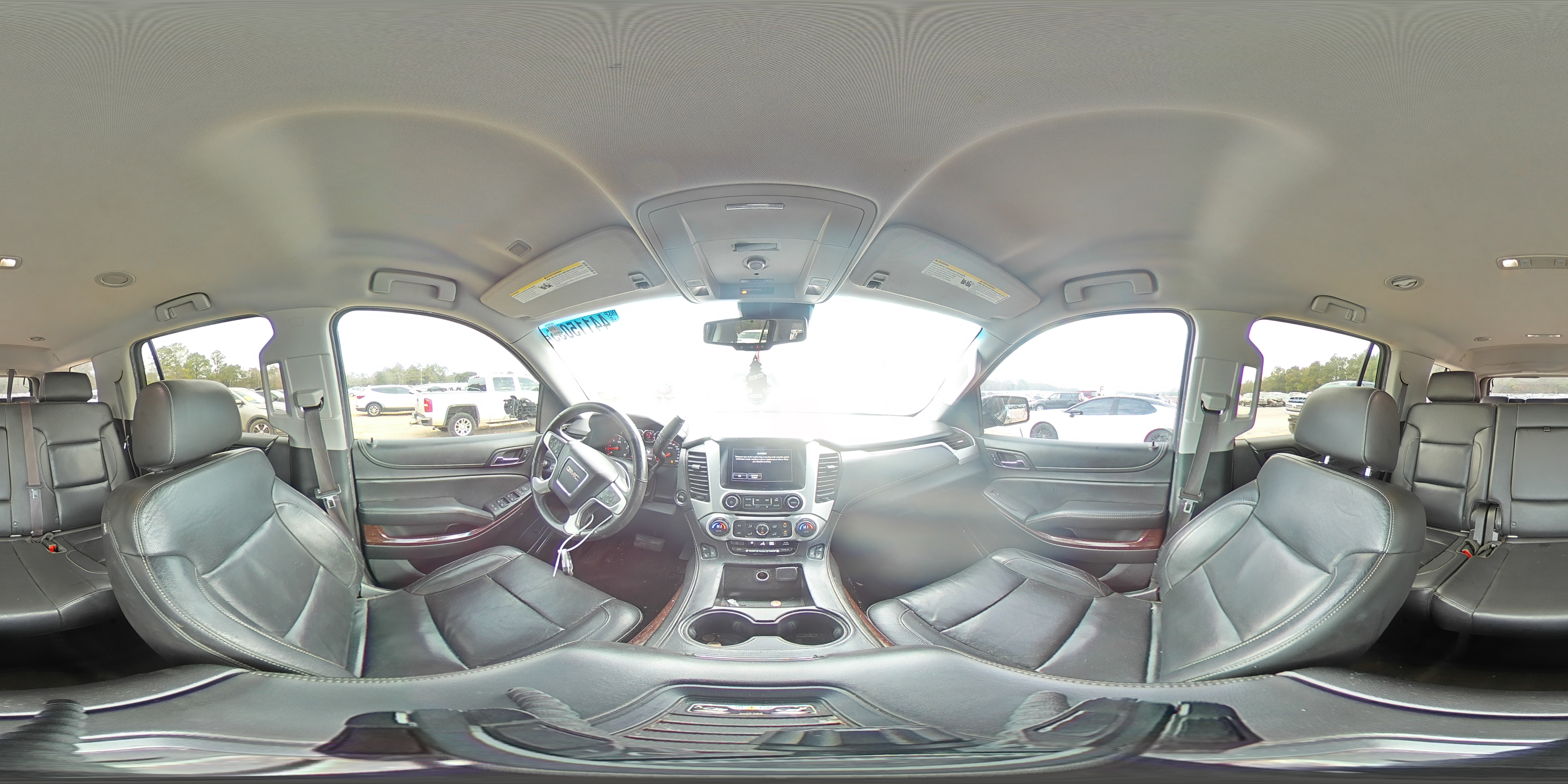 2016 GMC Yukon - Image 14