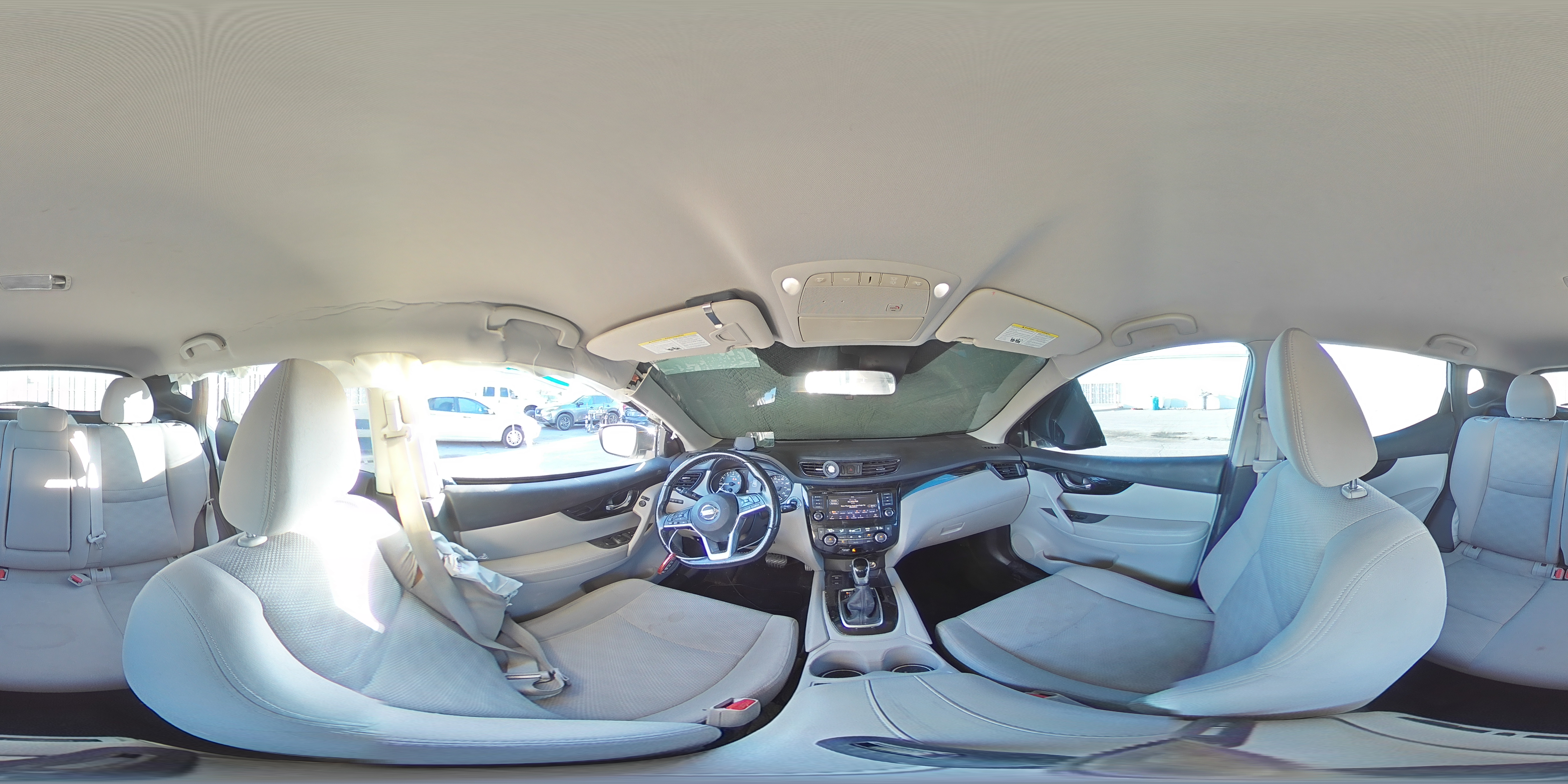 2019 Nissan Rogue - Image 13