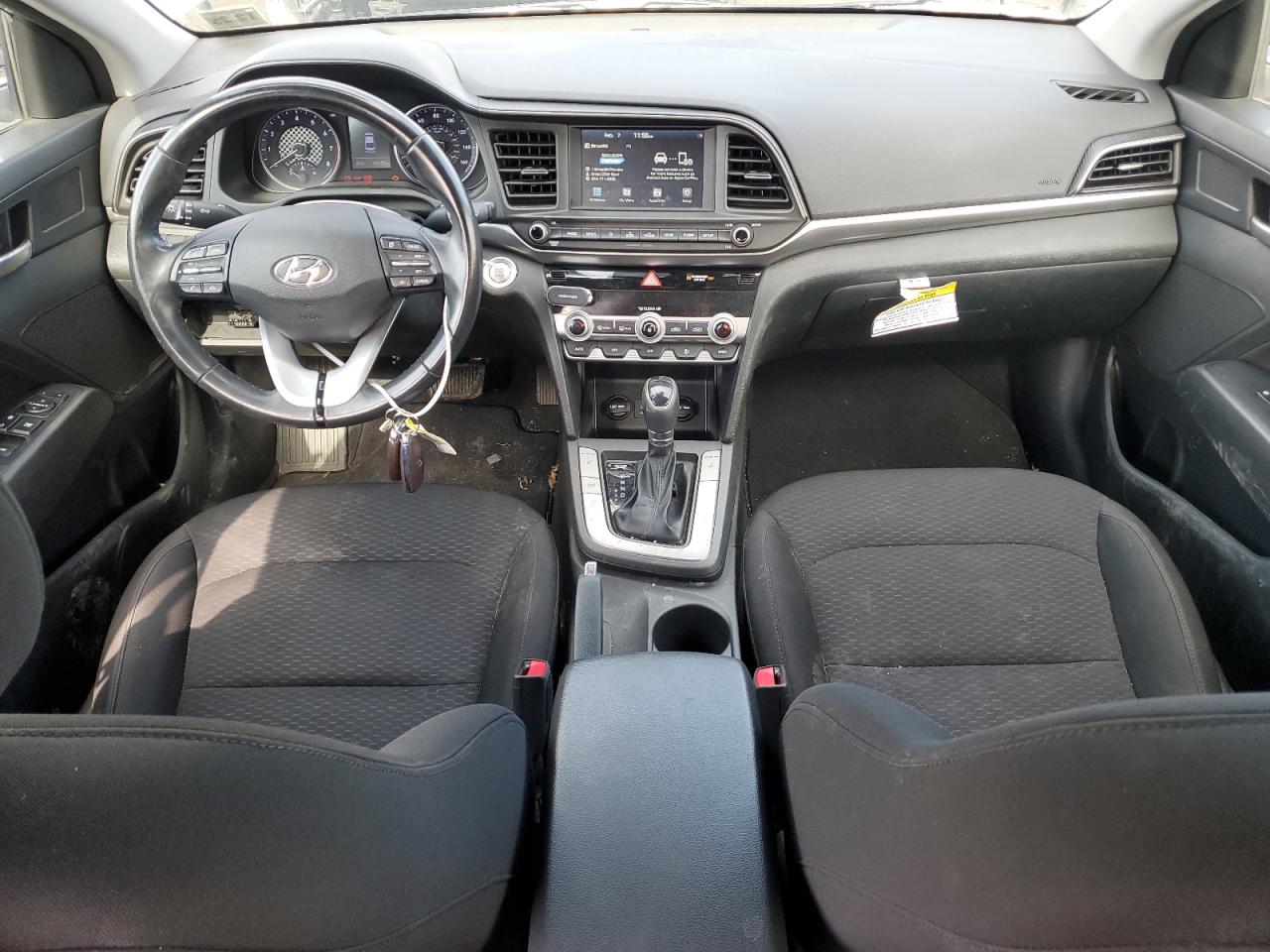 2020 Hyundai Elantra - Image 8