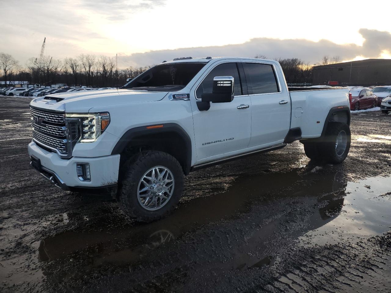 2021 Gmc Sierra K3500 Denali for Sale in New Britain, CT - Vandalism