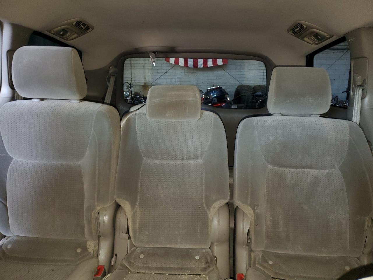 2007 Toyota Sienna - Image 10