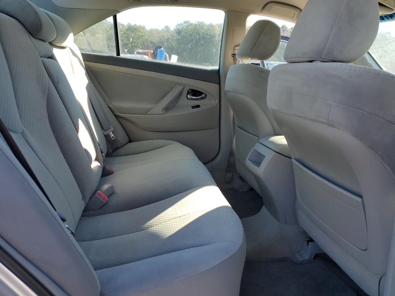 2009 Toyota Camry - Image 10