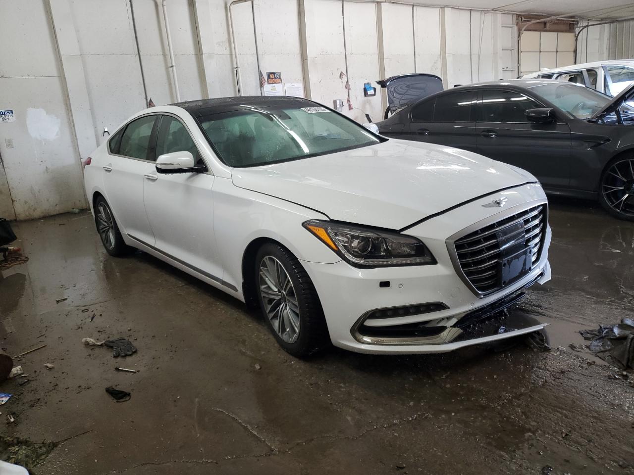 2018 Genesis G80 - Image 4