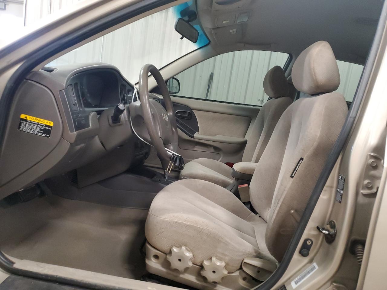 2005 Hyundai Elantra - Image 7