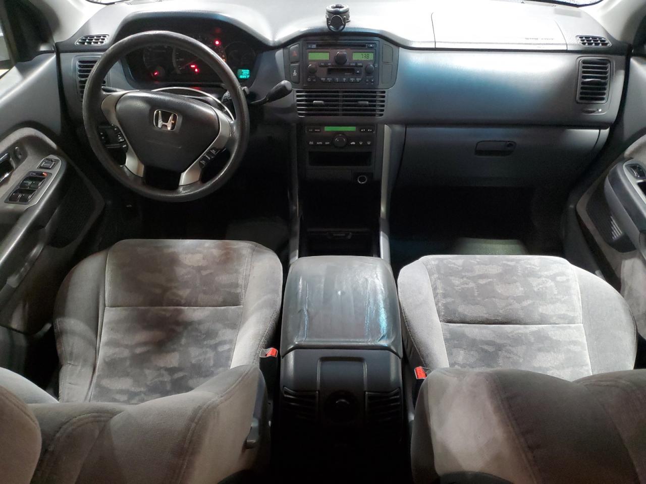 2004 Honda Pilot - Image 8