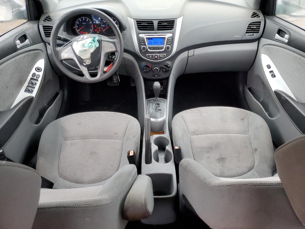 2014 Hyundai Accent - Image 8
