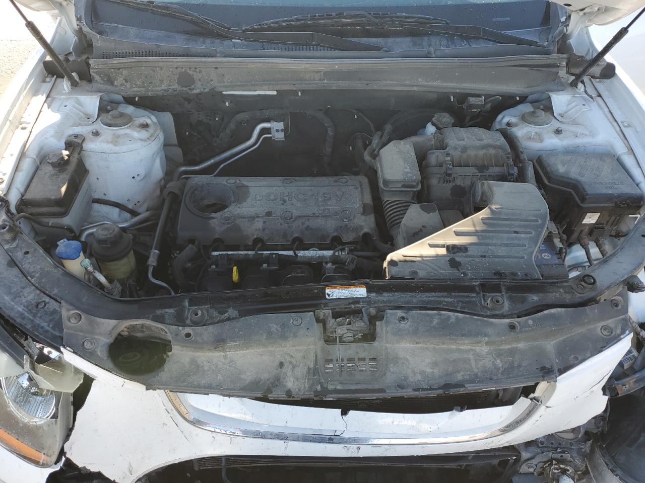 2011 Hyundai Santa Fe - Image 12