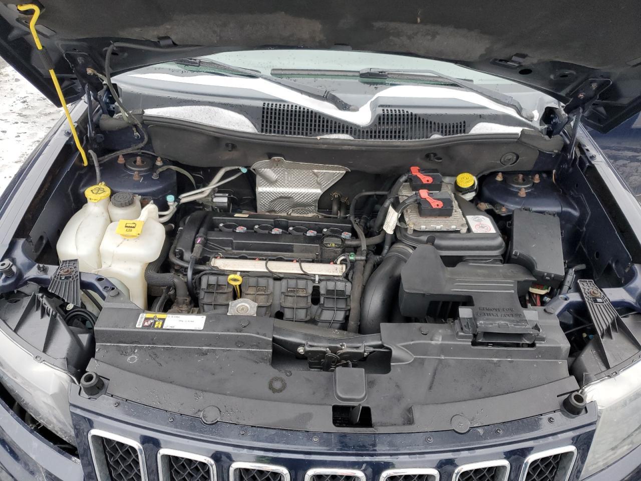 2016 Jeep Compass - Image 12