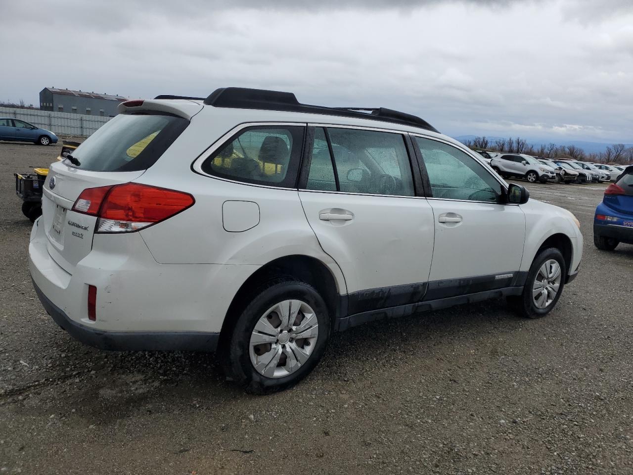 2011 Subaru Outback - Image 3