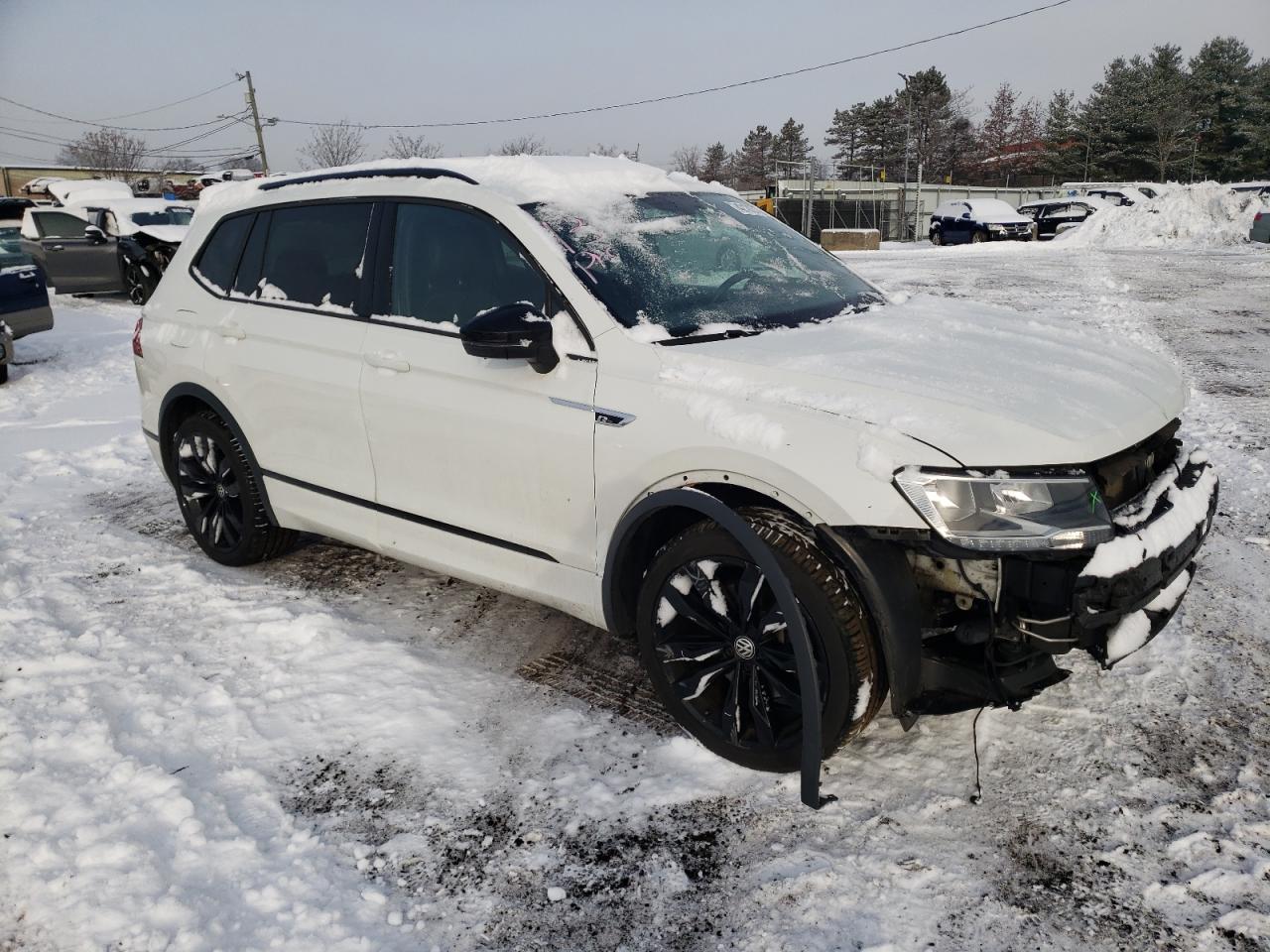 2021 Volkswagen Tiguan - Image 4