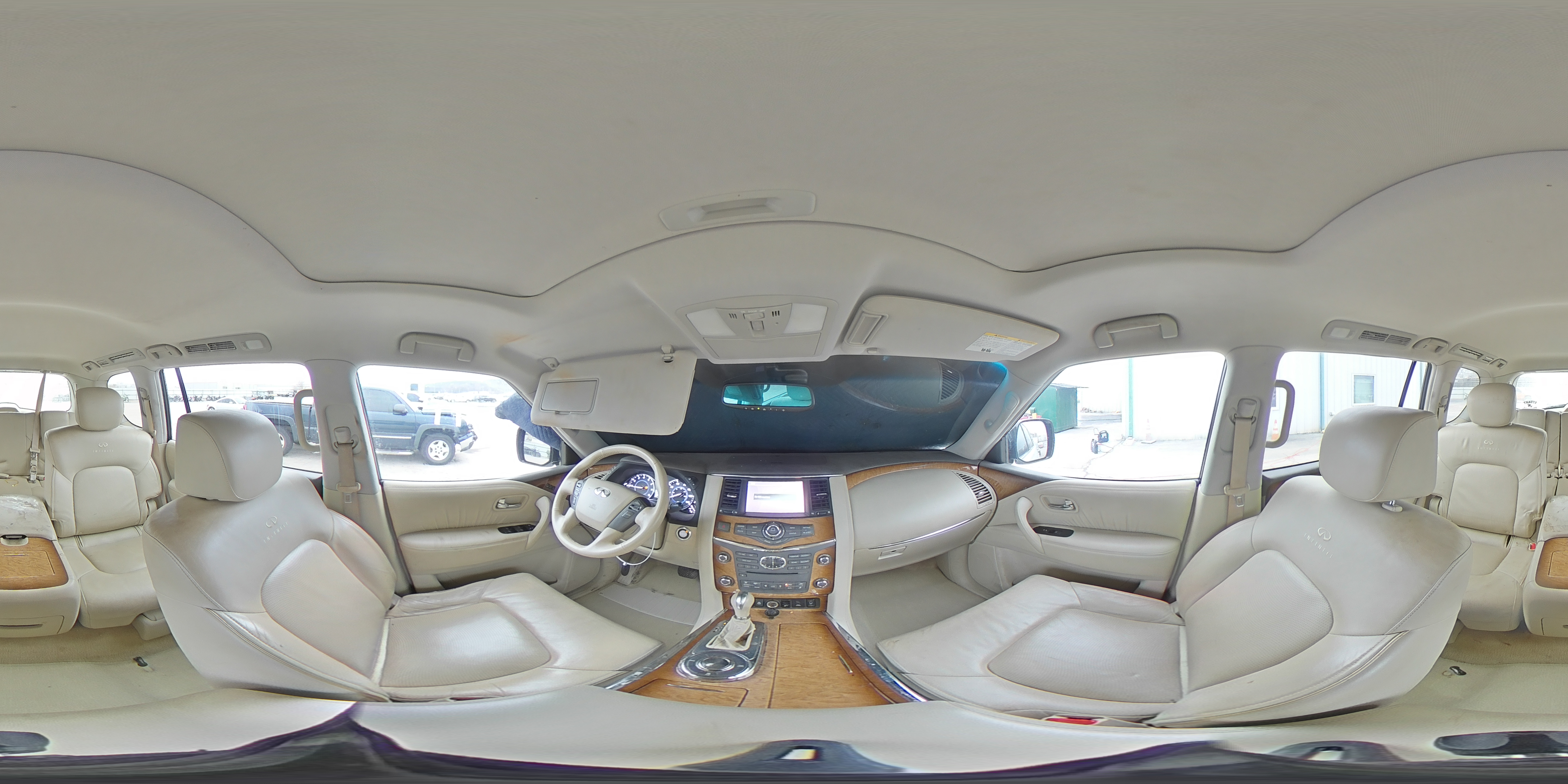 2012 Infiniti QX56 - Image 13